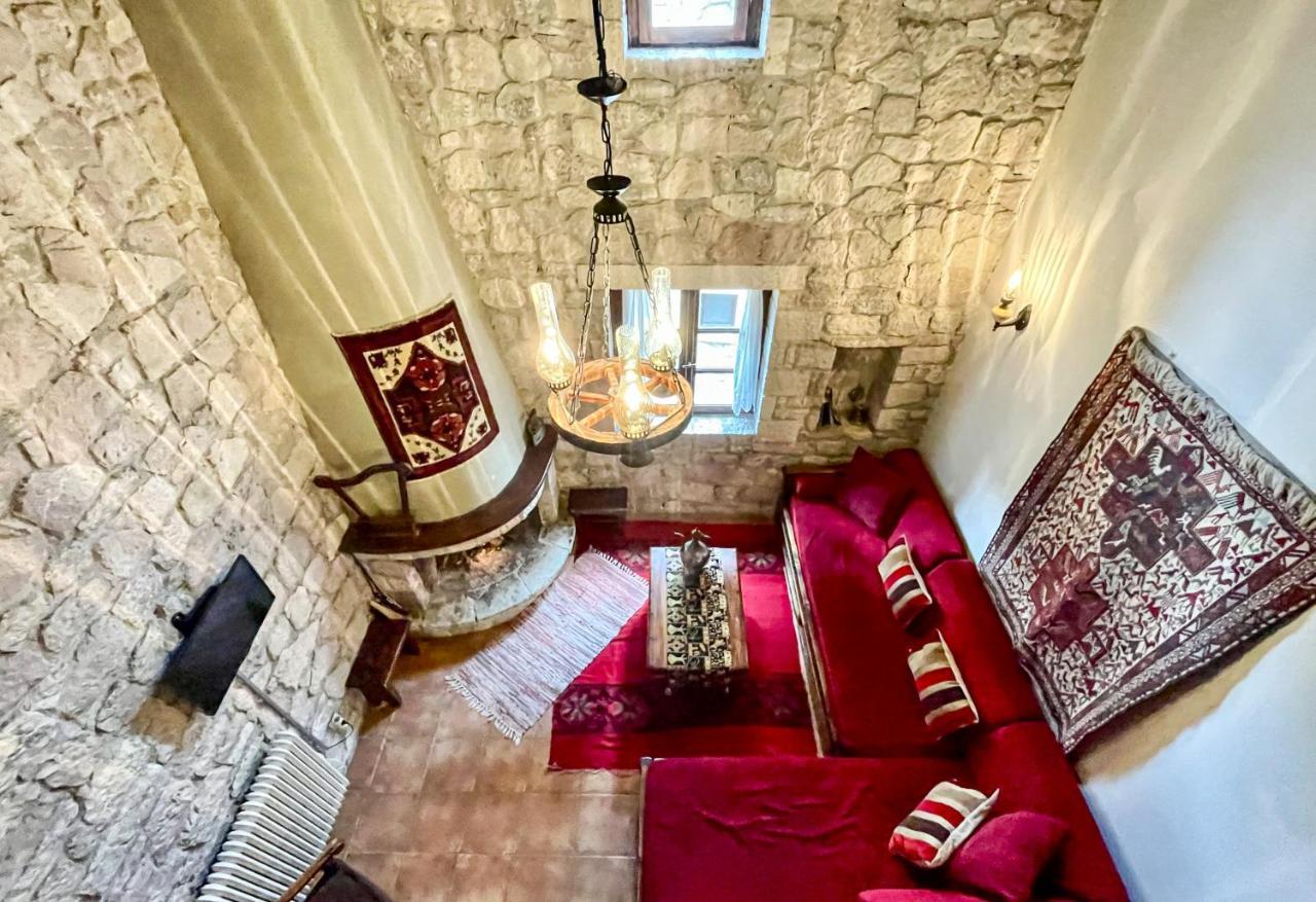 Guesthouse Armakas Kalavryta Eksteriør billede